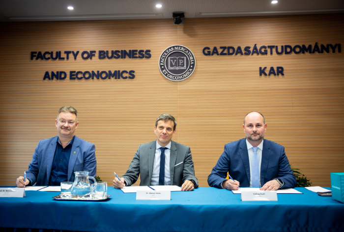 Új korszak a magyar üzleti doktori képzésben